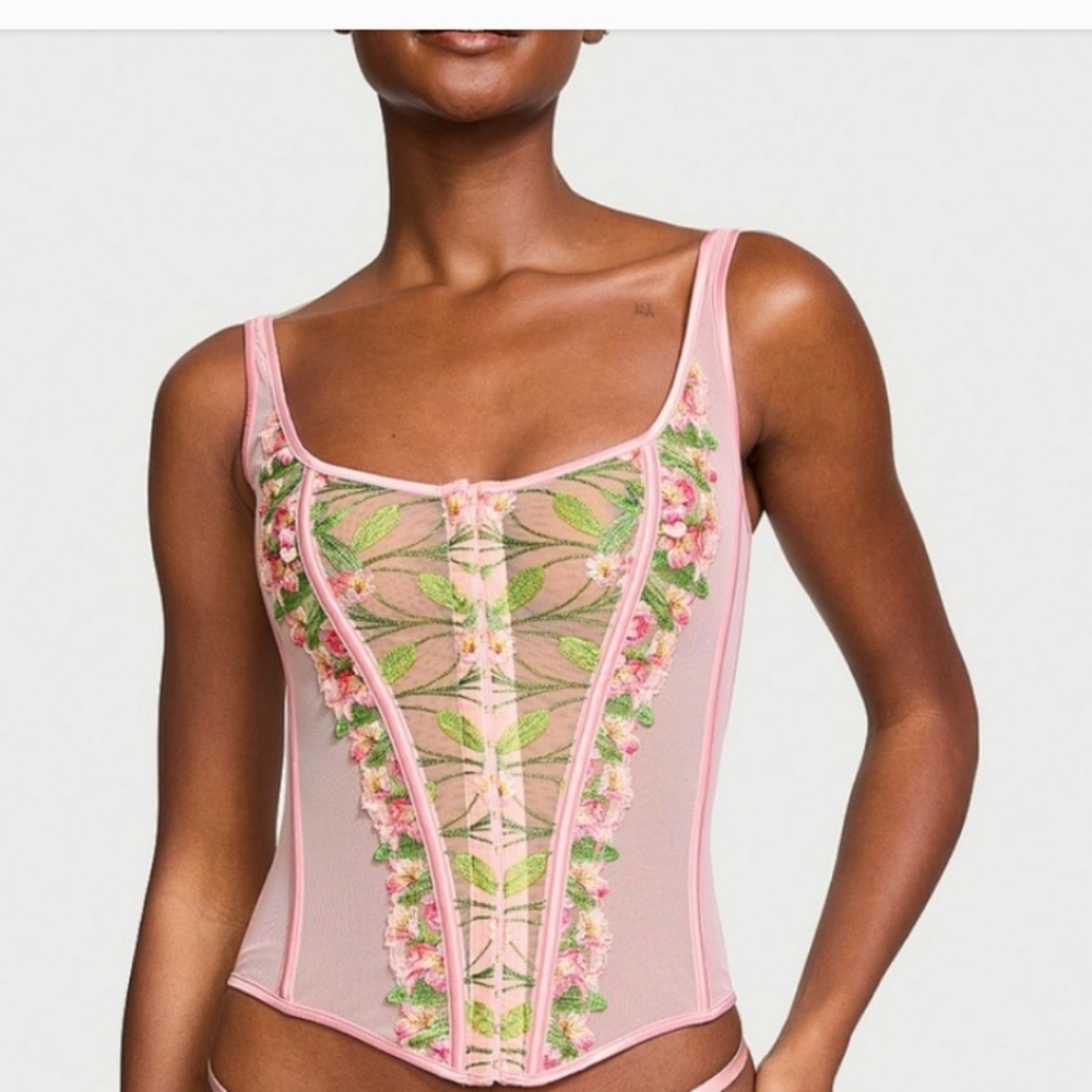 Victoria’s Secret Very Sexy Classic Lily Embroidered Corset Set - COACHELLA GAL